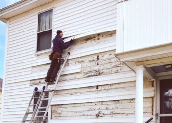 The 10 Best Vinyl Siding Repair Contractors Near Me