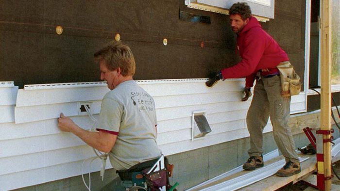 How to Install Vinyl Siding in Virginia? - American Home Contractors